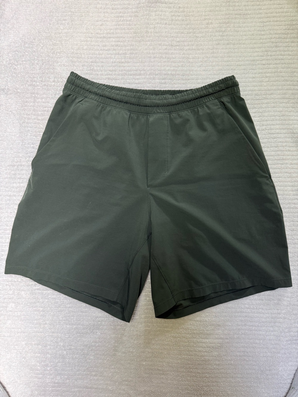 Lululemon Men’s Pacebreaker Linerless Shorts Olive Green- Size M, 7’’ inseam